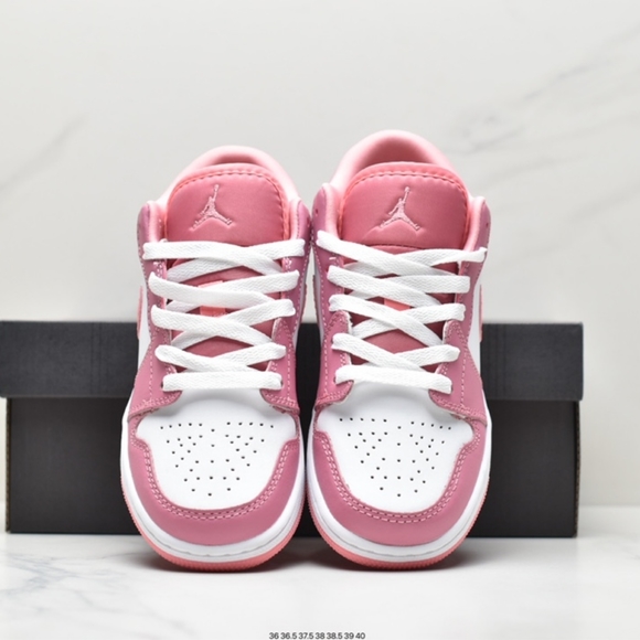 Nike Air Jordan 1 Mid